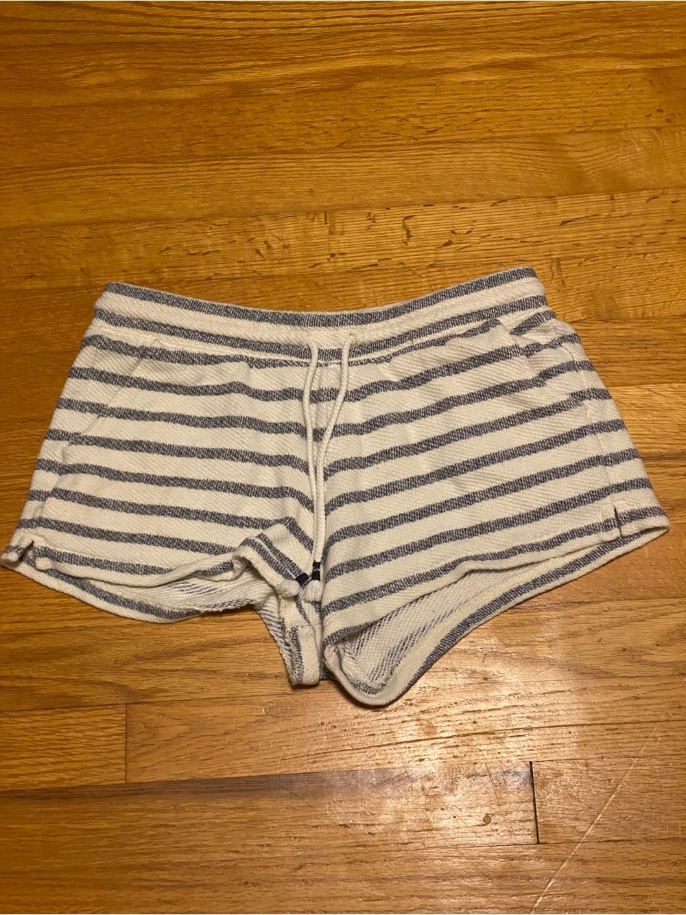 Old Navy White & Blue Striped Knit Lounge Shorts